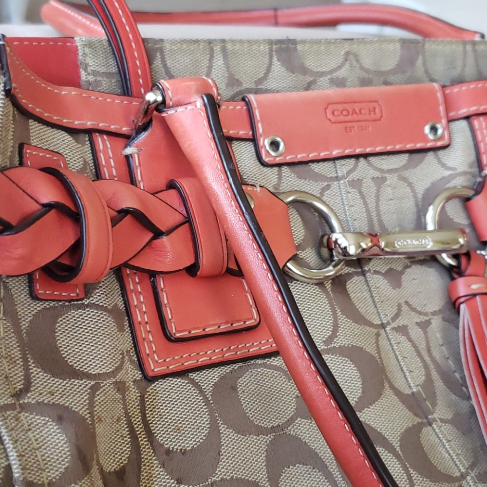 100% Authentic Coach Hampton Handbag - image 5